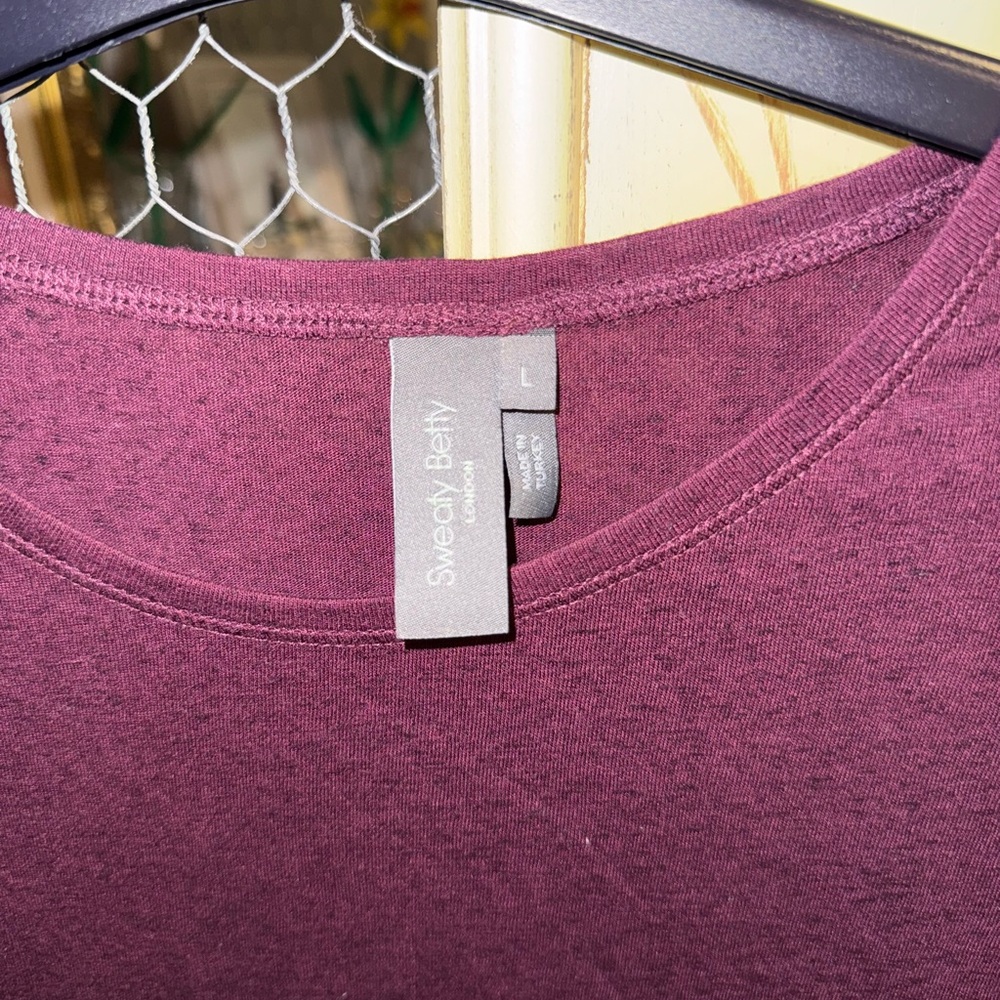 Sweaty Betty Rich Burgundy Muscle Tee - Picture 3 of 4